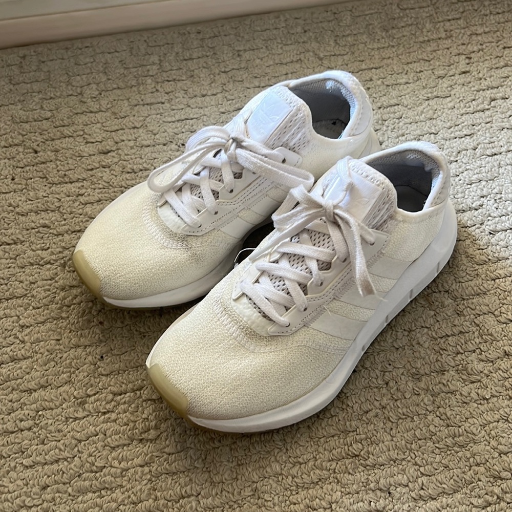 Adidas Swift X Run Sneaker - Picture 2 of 6